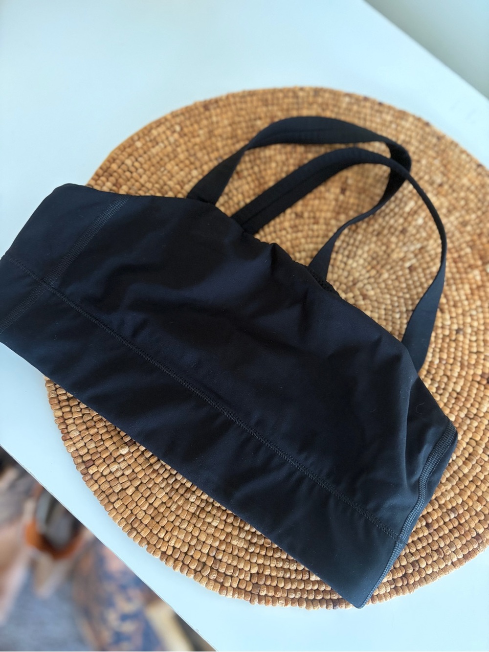 Everlane The Perform Criss Cross Back Bralette